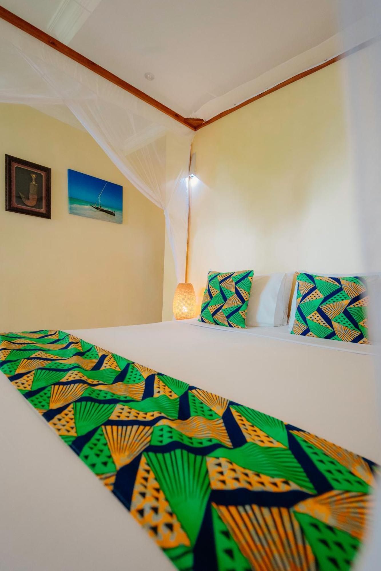 Sansi Kae Beach Resort Michamvi 외부 사진