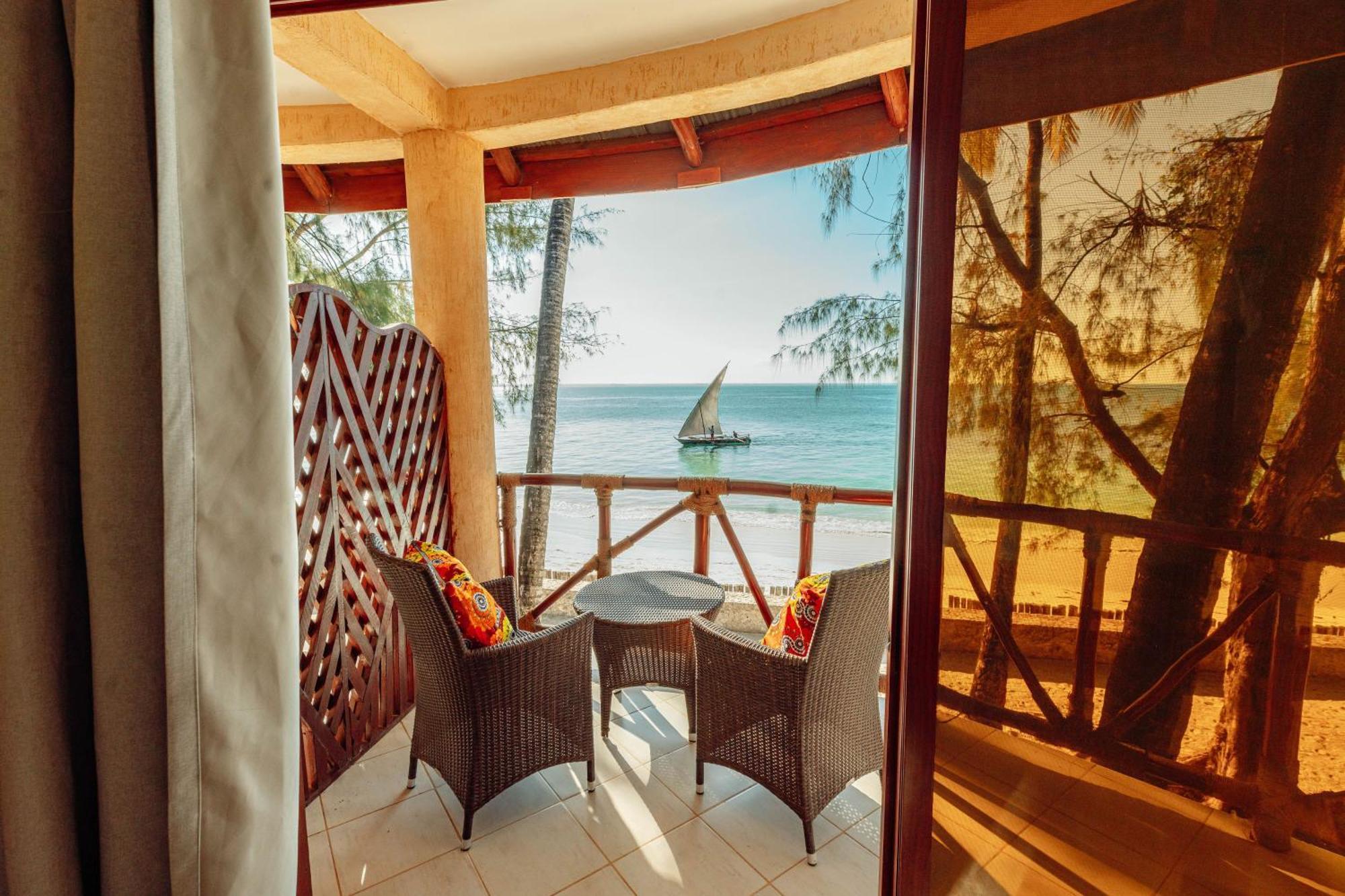 Sansi Kae Beach Resort Michamvi 외부 사진