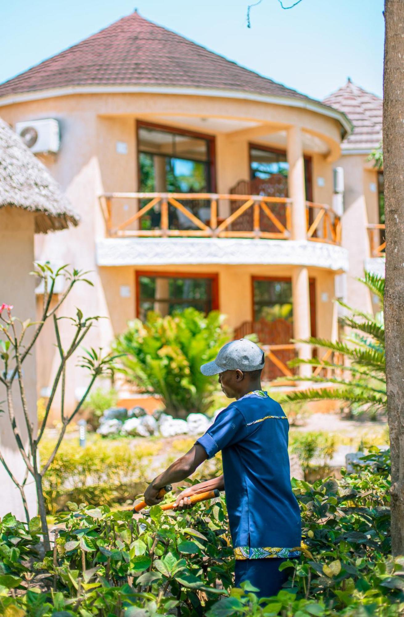 Sansi Kae Beach Resort Michamvi 외부 사진