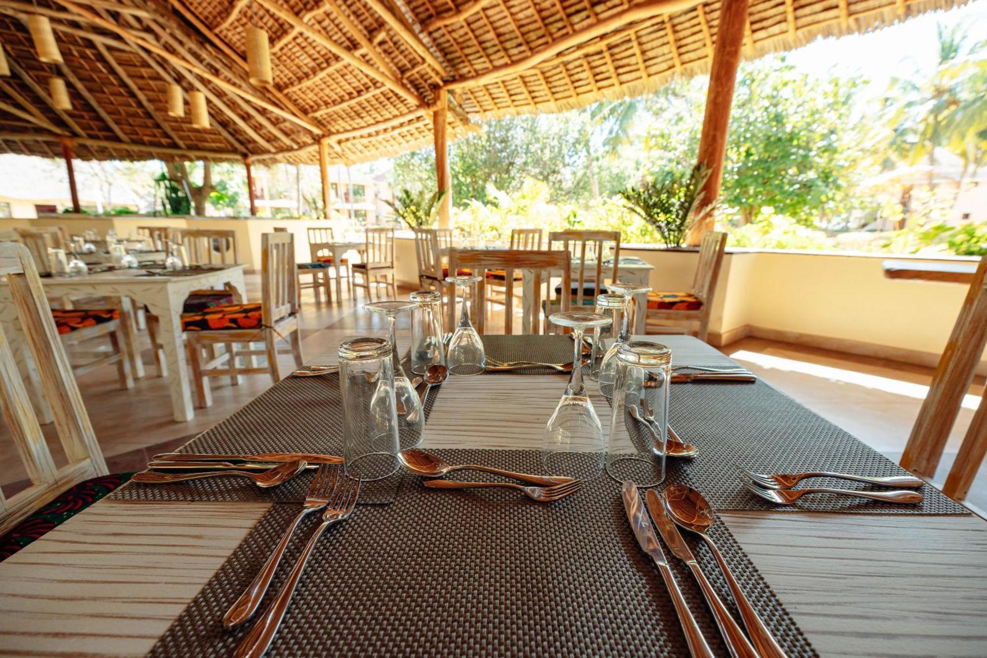 Sansi Kae Beach Resort Michamvi 외부 사진